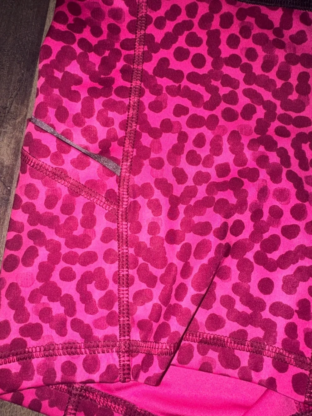 Lululemon Speed Shorts Pink Leopard Print Sz 6 Discontinued 2014 - Picture 3 of 8